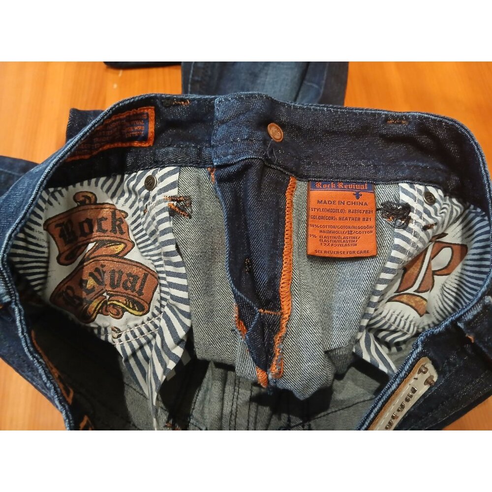Rock Revival Jeans Dark Blue Wash Faded Distressed Heath Bootcut Size 30 - Picture 8 of 10